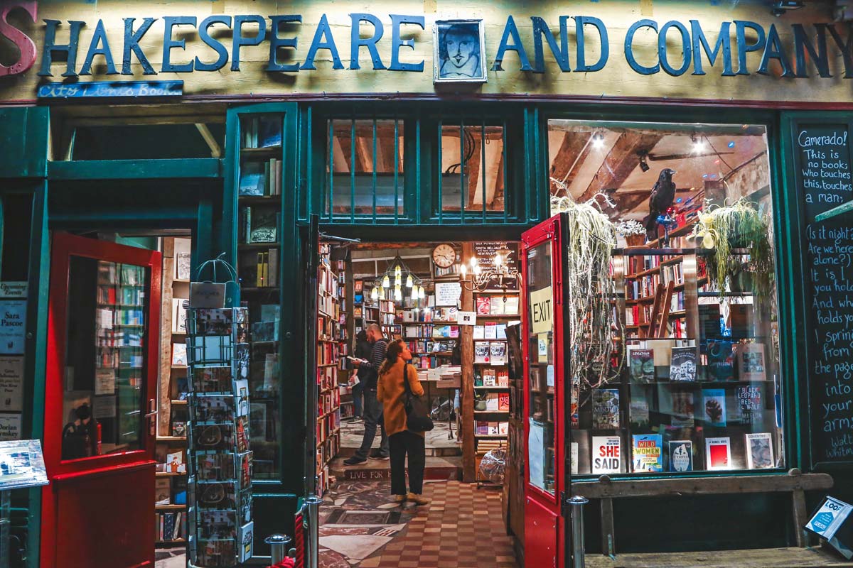 shakespear-and-co-bookstore-front.jpg
