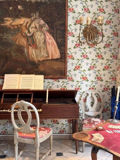 caron.jpg