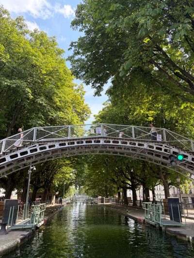 Canal sat Martin.JPG