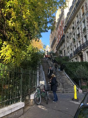 Montmartre stairs.jpg