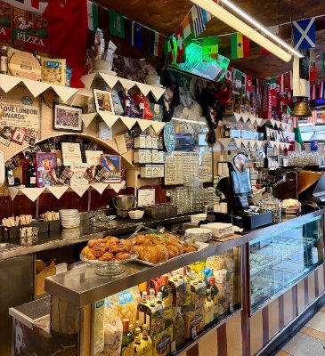 Bar Italia.jpg